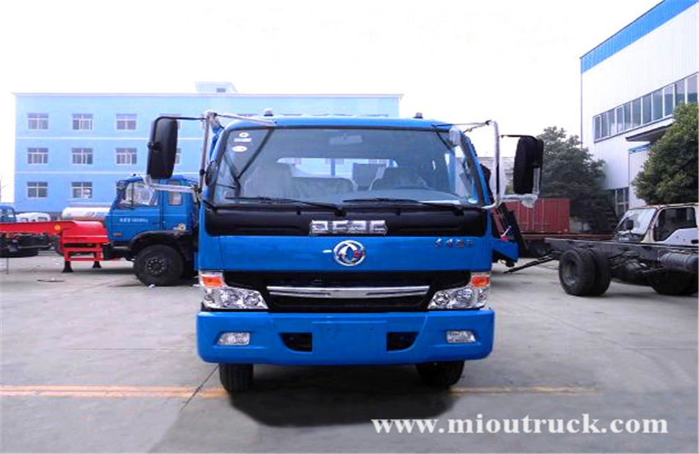 Dongfeng 4x2 2ton Mini Plano Truck para venda