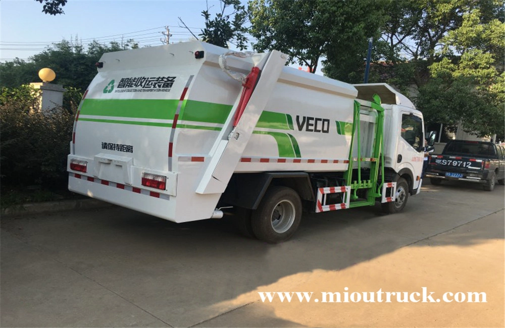 Dongfeng 4x2 6 m³ Dump Type Garbage Truck