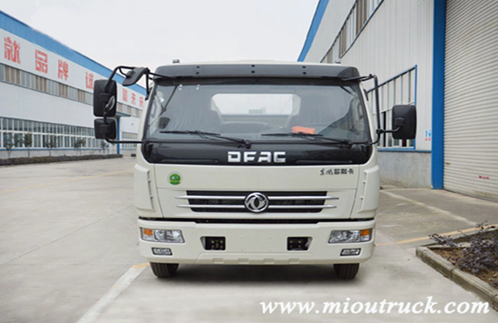 Dongfeng 4x2 6 m³ camión de basura Skip Loder