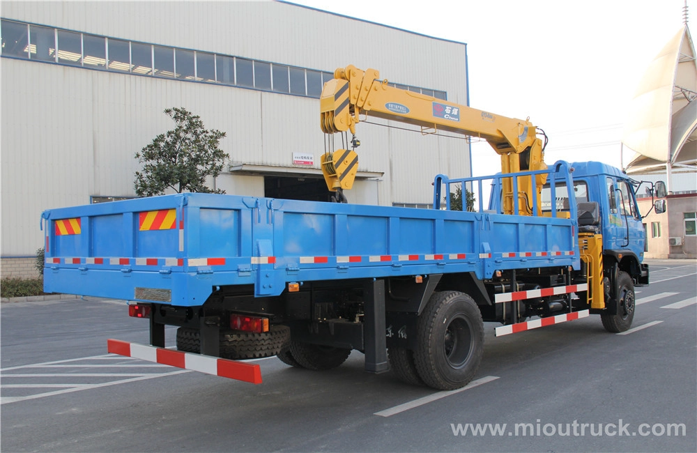 Dongfeng 4x2 Truck mounted crane in china for sale china supplier