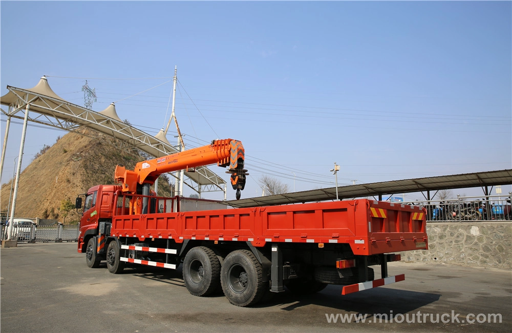 Dongfeng 8 X 4 caminhão guindaste montado na China com melhor preço para a venda China fornecedor