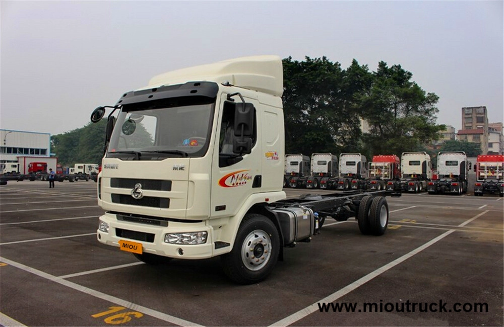 Dongfeng Chenglong M3 kéo 190hp xe tải 4 x 2