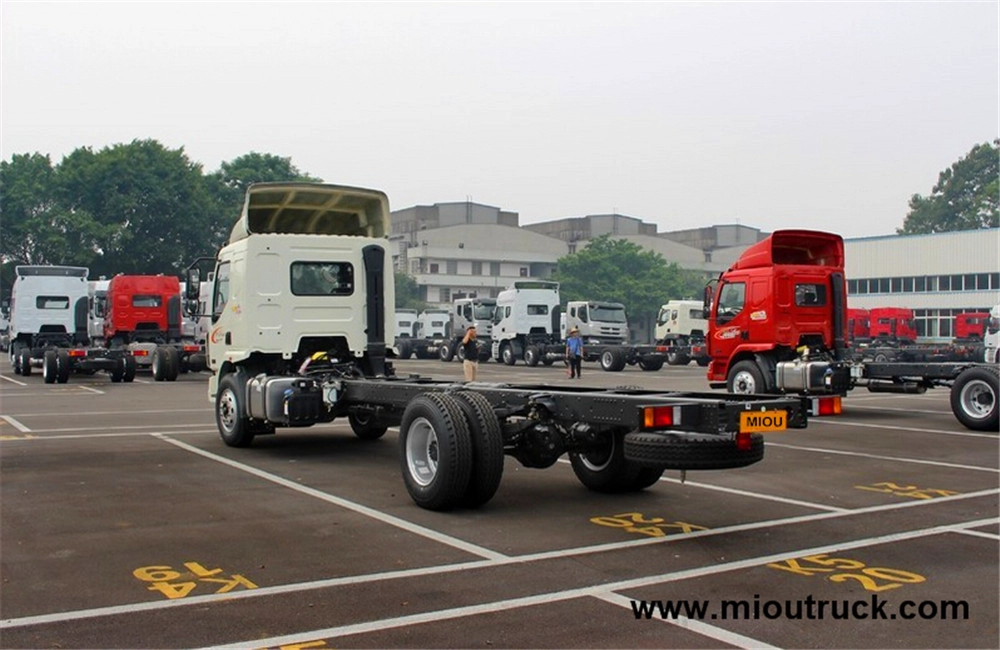 Dongfeng Chenglong M3 kéo 190hp xe tải 4 x 2
