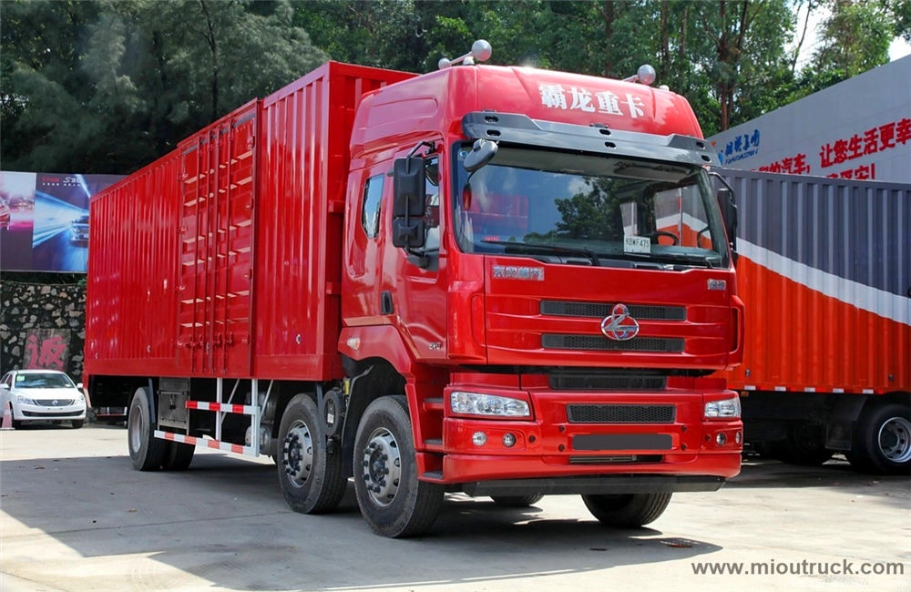 Dongfeng Chenglong M5 6 x2 240 caballos de fuerza 9.6 metros van camión (LZ1250M5CAT)