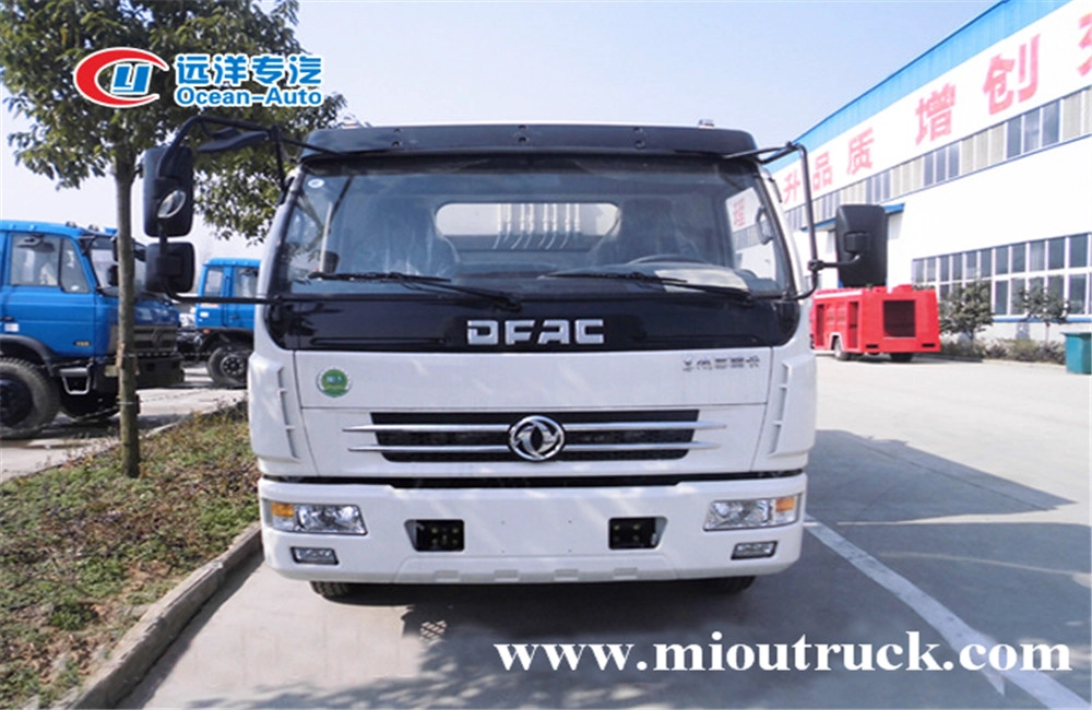 Dongfeng Duolika 4x2 5 CBM Garbage Truck