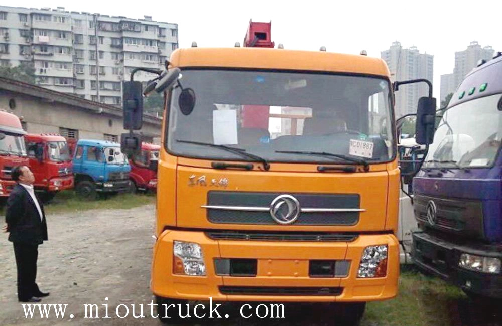 Dongfeng Tianjin 190HP 4*2 16t with Cummins Engine Crane Truck