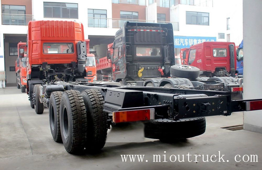 Dongfeng Tianlong DFL1131A10 traktor trak, euro4 dengan kapasiti 17.9 loading