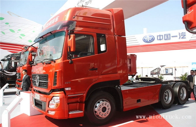 Dongfeng lori berat komersial hp 450 6 X 4 lori dan treler
