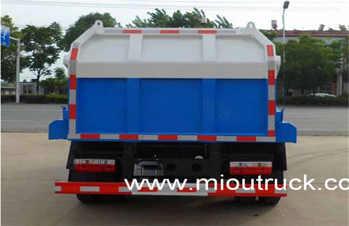 Dongfeng compression type docking garbage truck