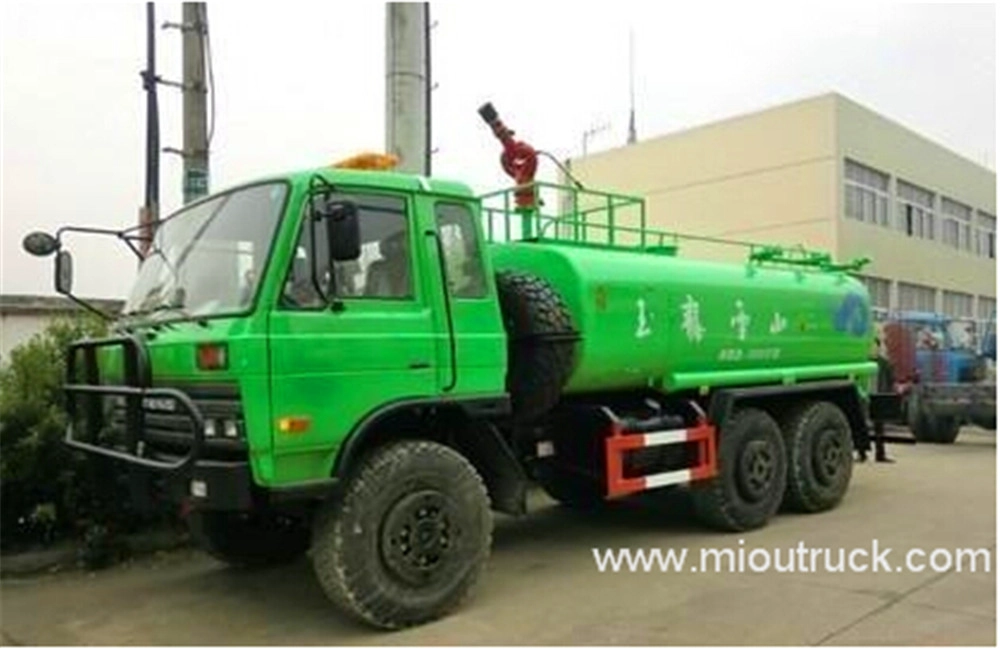 Dongfeng militar off-road sprinkler