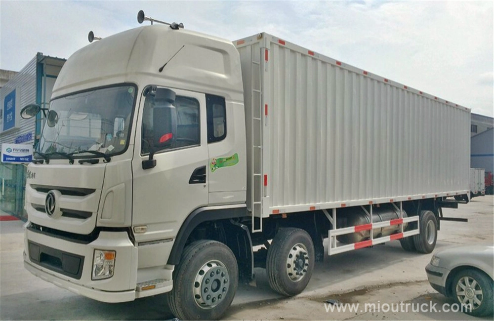 Dongfeng 260hp especial de 9,6 metros 6 x2 van camión (EQ5250XXYFN1) en venta