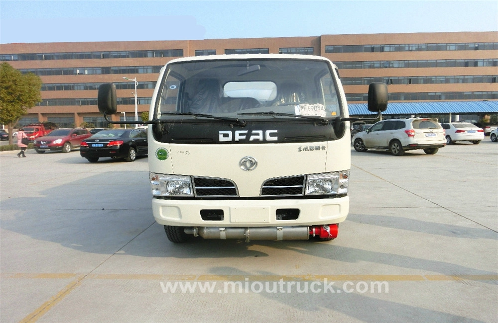 Jualan panas 5000 liter tangki minyak kecil, kapal tangki bahan api dongfeng dengan pengeluar china dispenser bahan api