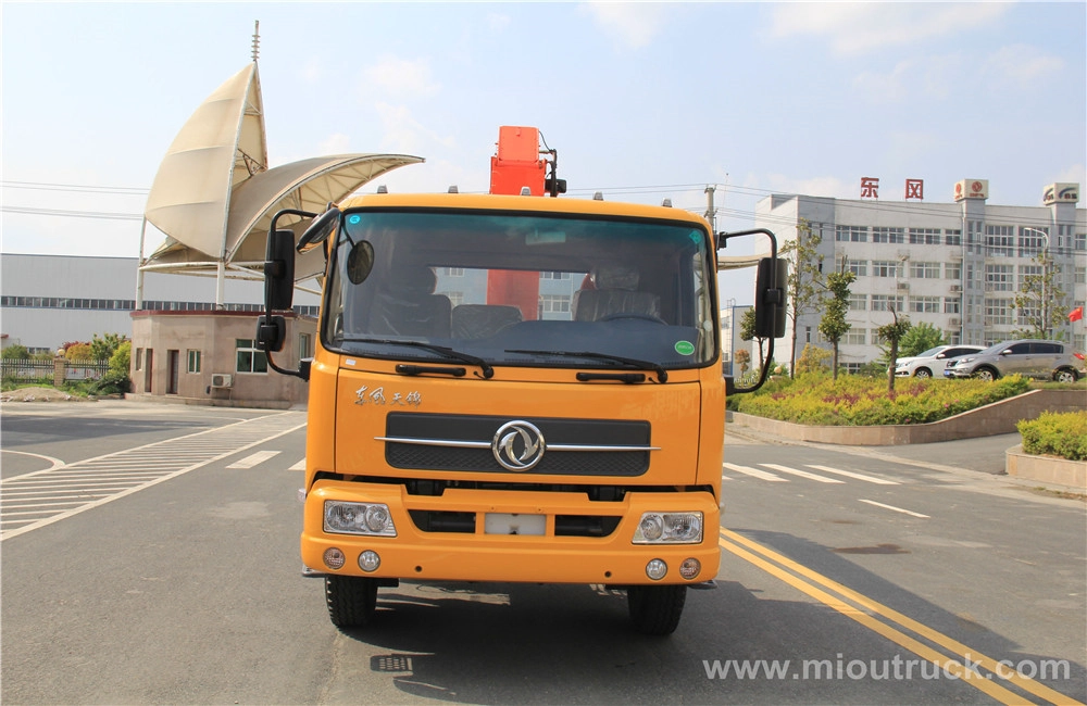 Ang apat na trak-inimuntar crane 5-8 tons EQ5141JSQZM type crane truck