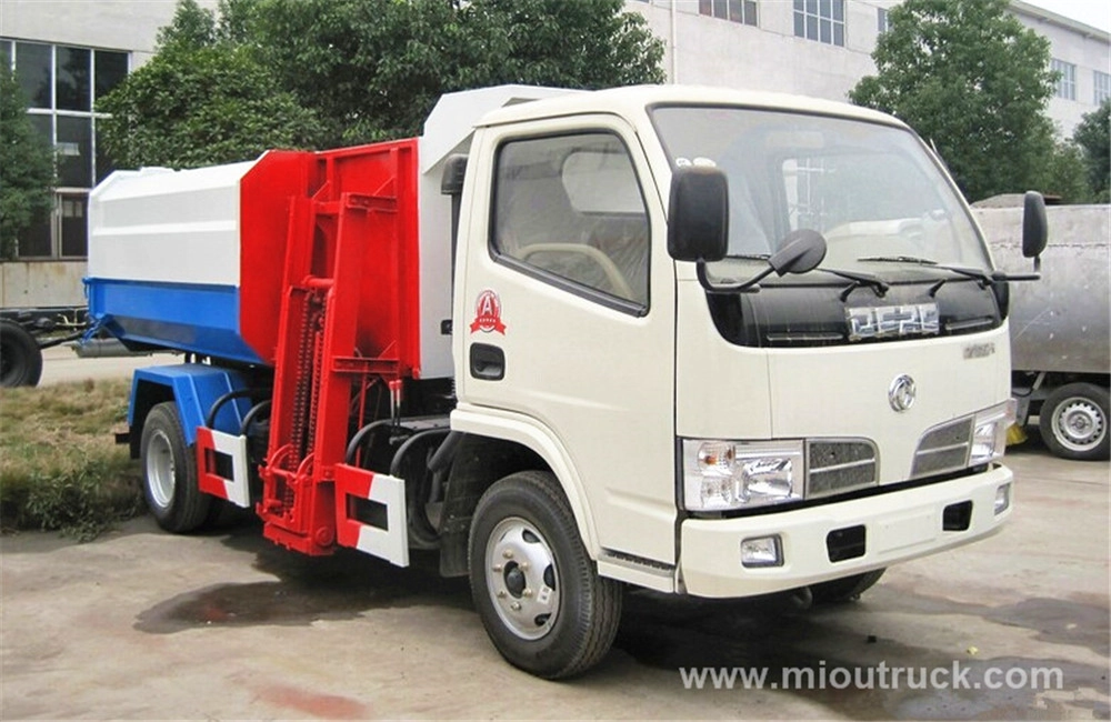 Sử dụng Dongfeng 4x2 xe tải rác nhỏ từ chối xe tải chở rác thu để bán