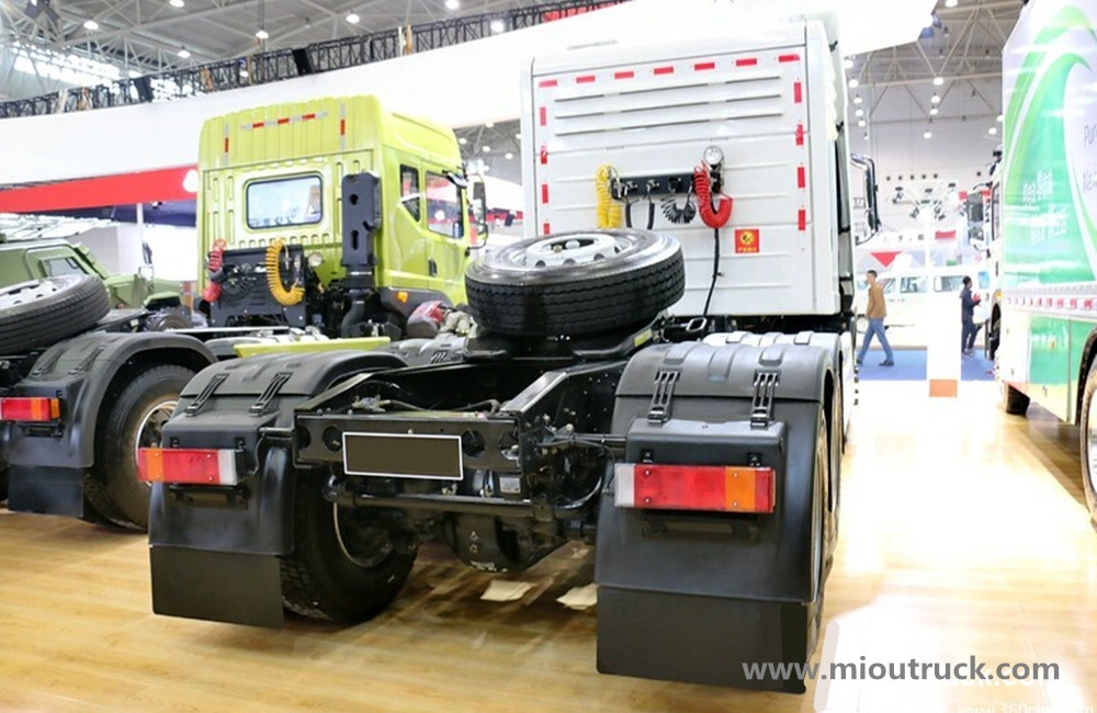 Used Dongfeng trak traktor 6x4 traktor trak pengeluar china