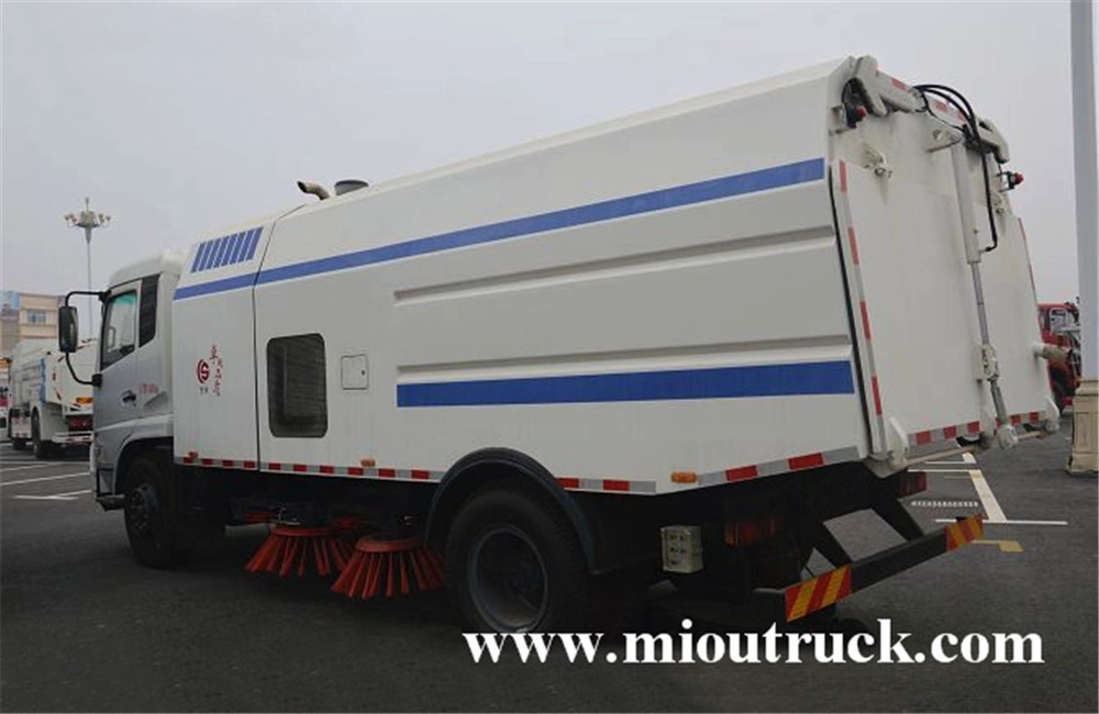 Dongfeng 4 x 2 6 Tan undian berat 7 m³ penyapu jalan lori