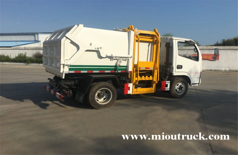 dongfeng 4x2 small garbage truck with 5 CBM vulume capacity for sale