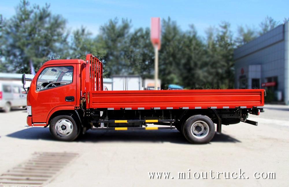 Dongfeng duolika D6 115HP 4,2 M hilera portador de la luz del carro