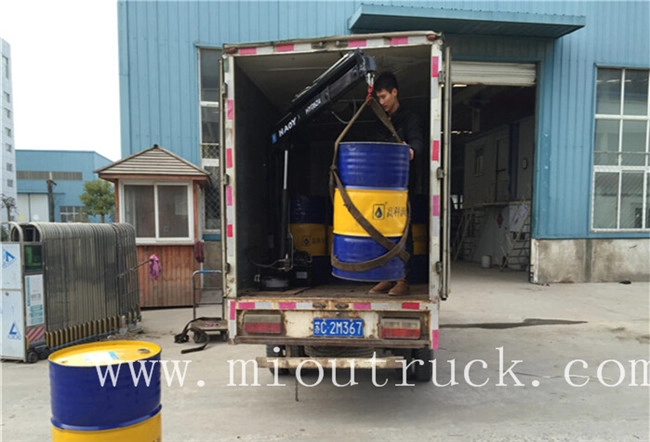 Panas menjual kren kutip dari china dengan radio kawalan 800kg atau 1000kg kecil kren untuk trak pikap
