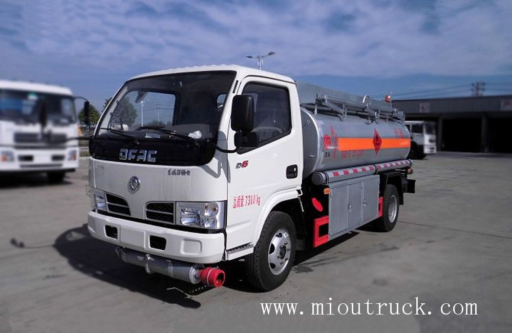 tàu chở dầu 4 * 2 5.3CBM 3,6 tấn CSC5071GJY4 dongfeng Euro4