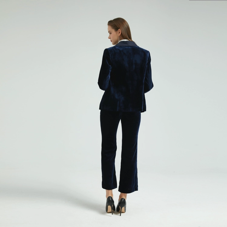 Costume de travail classique pour femmes en Chine