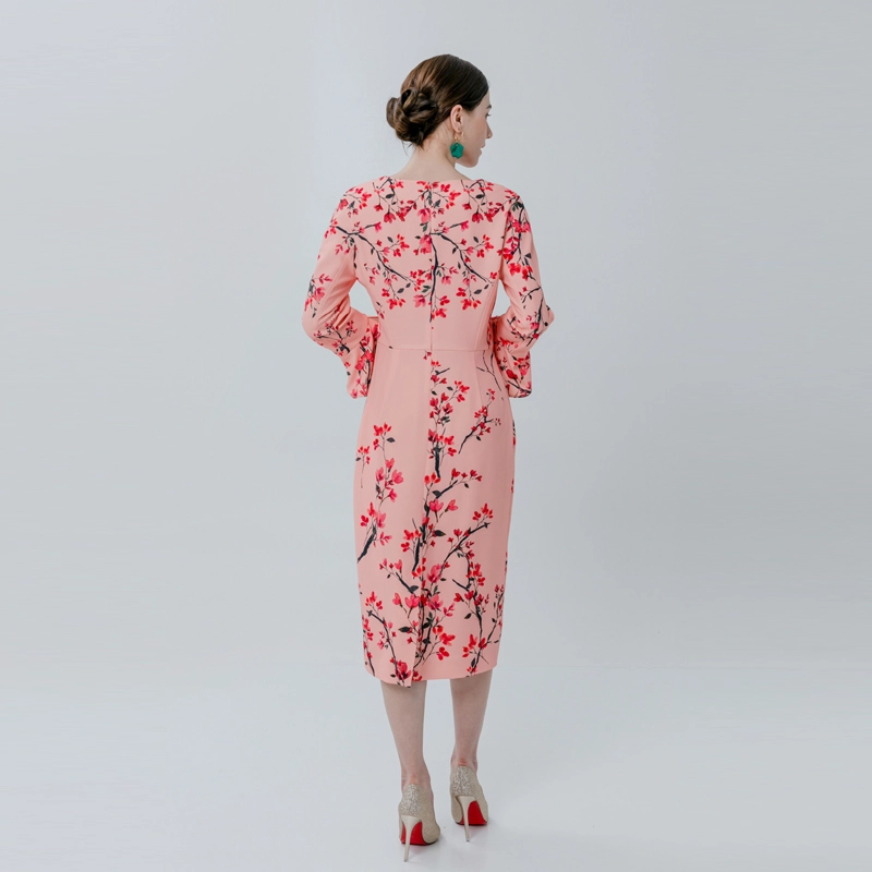 Robe à imprimé floral pour femme avec manches en pétale