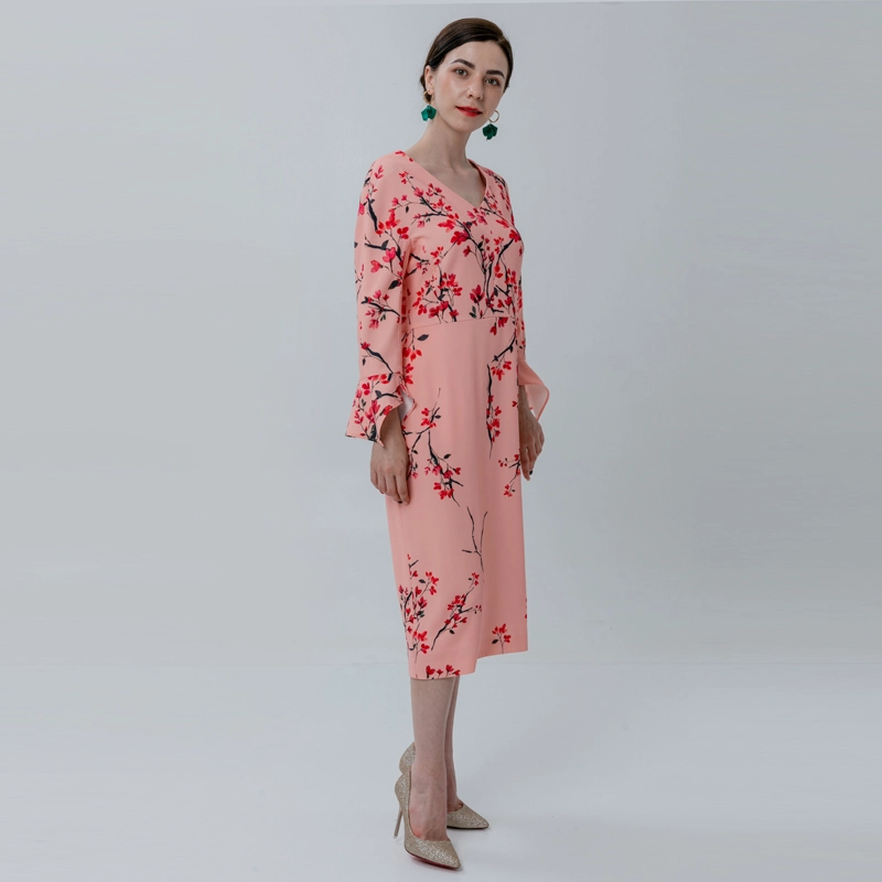 Robe à imprimé floral pour femme avec manches en pétale