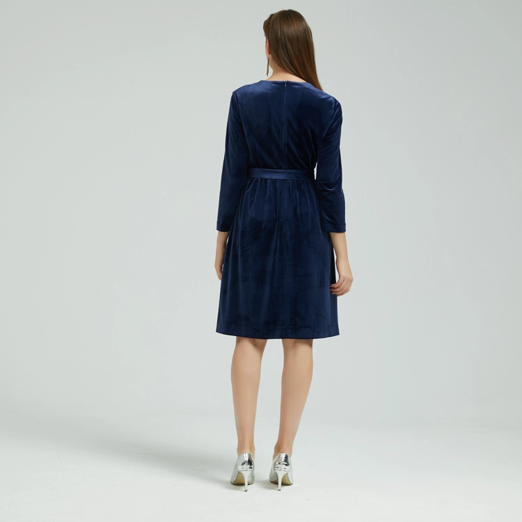 Abito da donna in velluto rifinito con Mesh China ODM