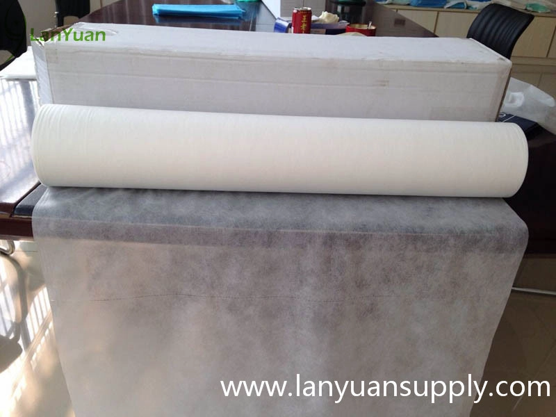 China Disposable Non-woven Bed sheet manufacturer