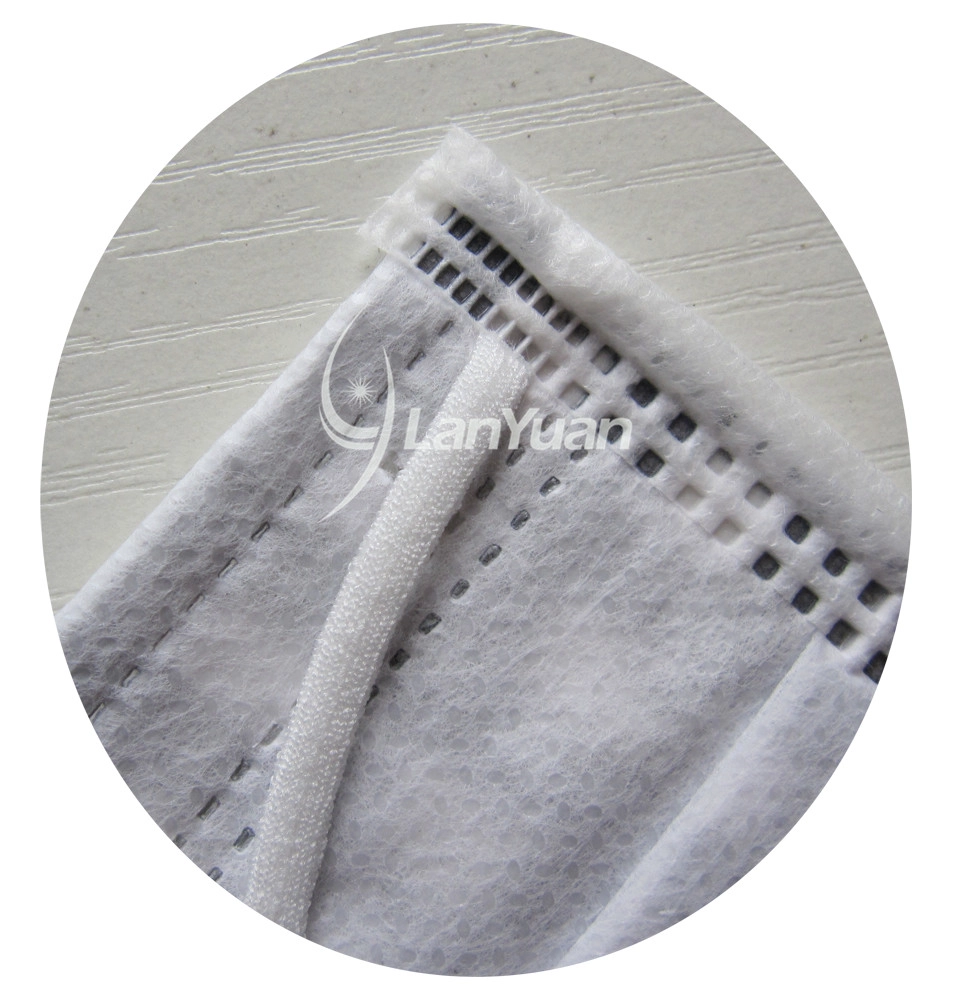 Single Piece Package Black and White Big Checked Pattern Ear Loop Face Mask
