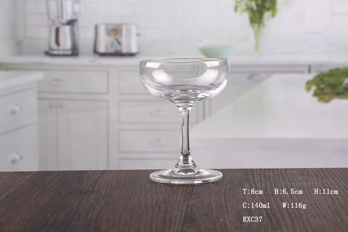 Inexpensive crystal champagne saucer