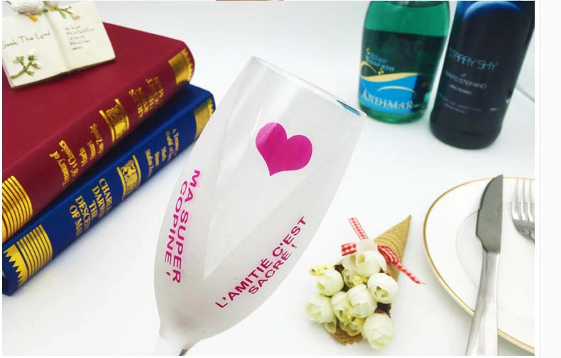 champagne cups