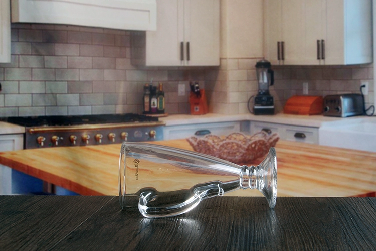 Unique beer mug with handle