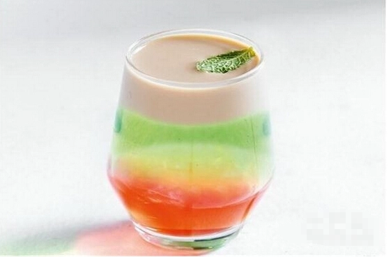 Highball glass