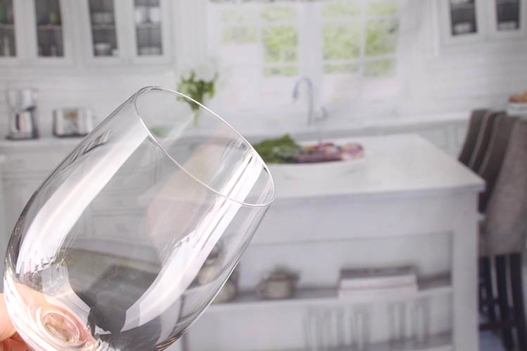 Red And White Wine Glasses
