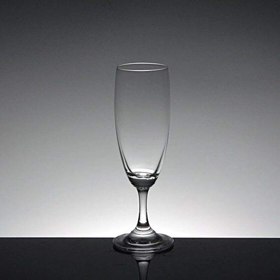 China exporter  glass champagne flutes wedding flutes,personalized champagne flutes supplier