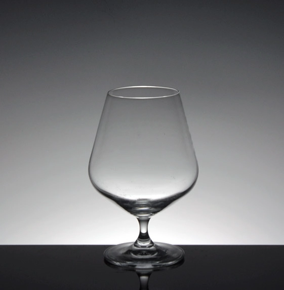 Tulip shape crystal brandy glass cup wholesale,good cheap brandy glass supplier