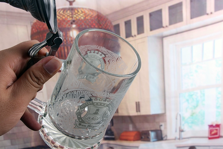 beer glass with metal lids