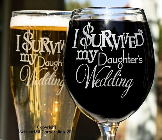 What are the steps required for red wine glass customization?