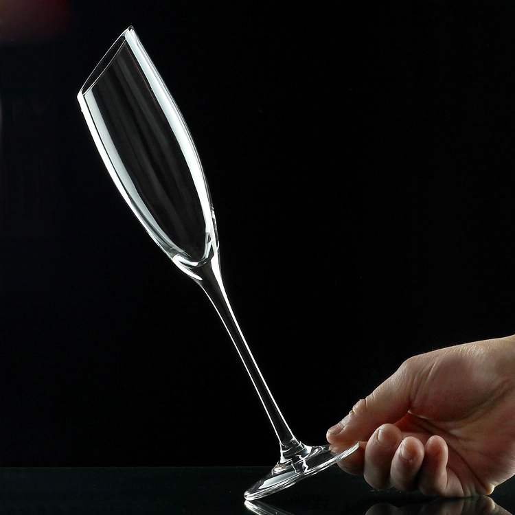 champagne flutes