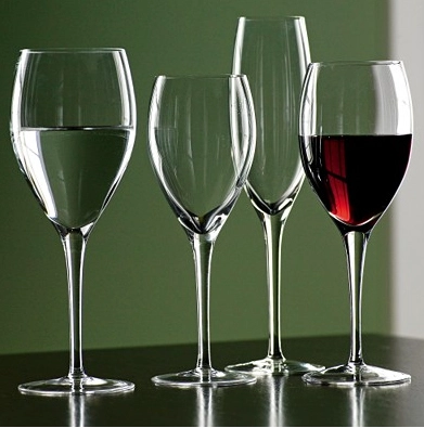 how is a glass cup made