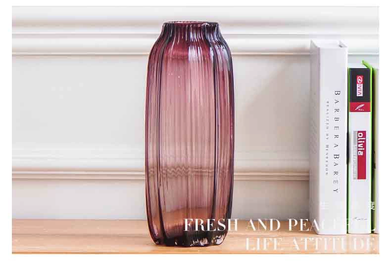 Red glass vase