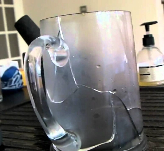 A thick glass is more likely to crack than a thin glass