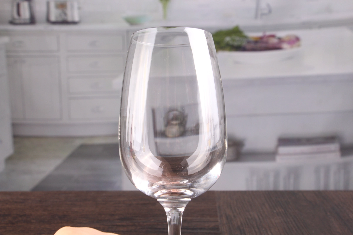 Red wine goblets