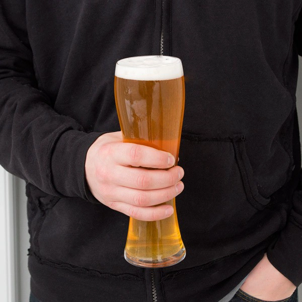 China Promotion Beer glass in February