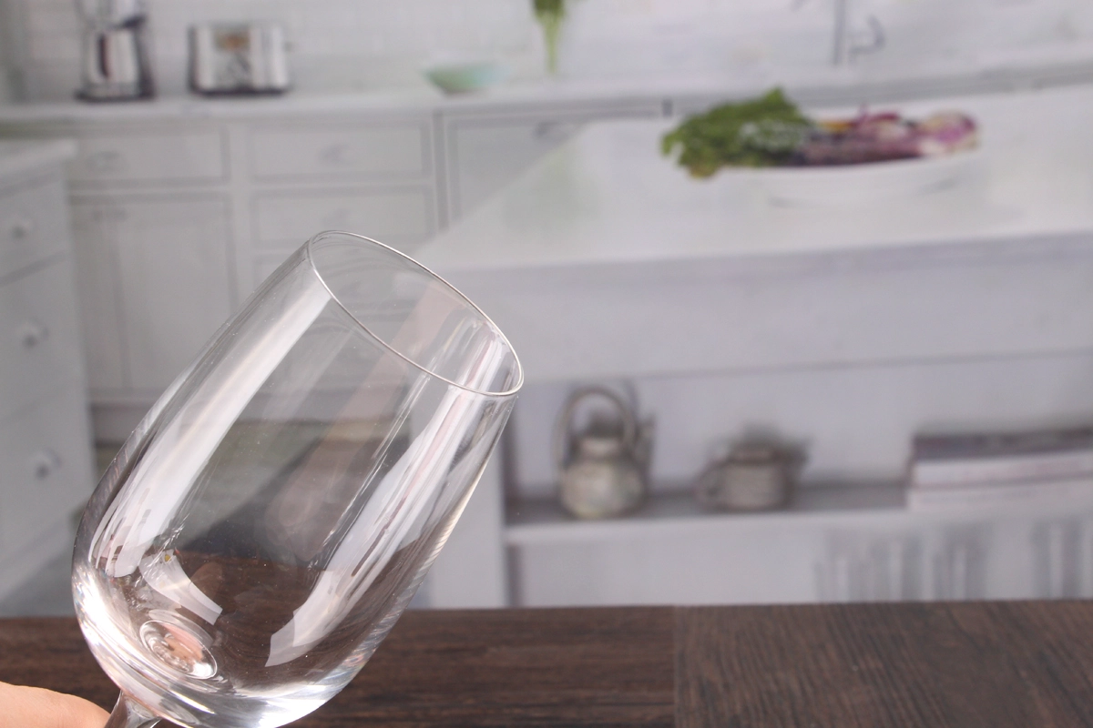 Red wine goblets
