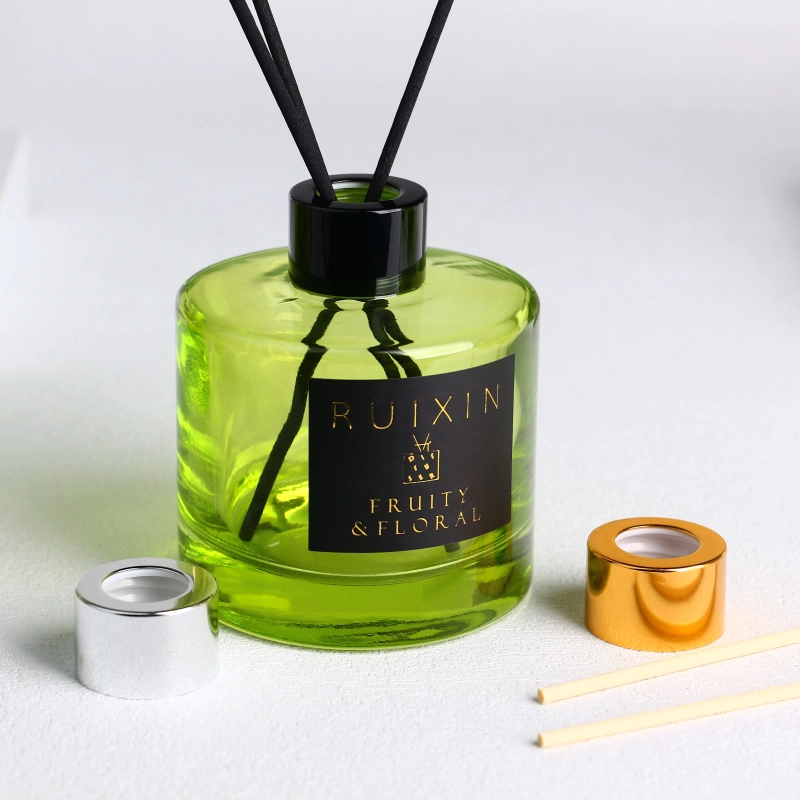 Bottiglia di profumo di colore verde di forma quadrata da 200 ML da 150 ML Bottiglia con diffusore in vetro personalizzato di lusso