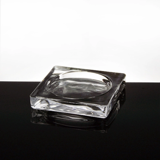 China factory price promotion round carved glass ashtray and glass ashtray manufacturer