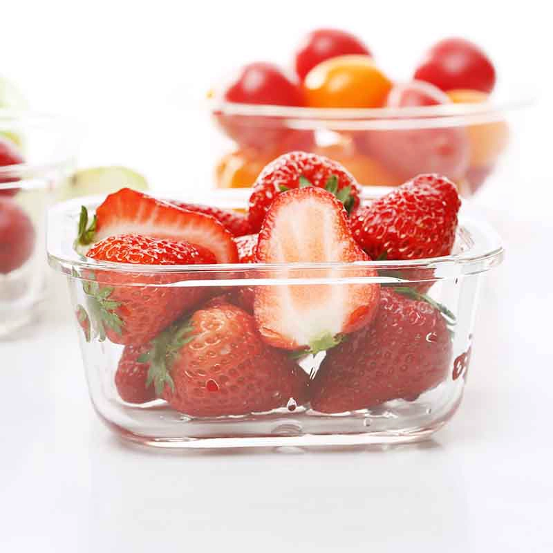 Accueil alimentaire conservation de grands bols en verre