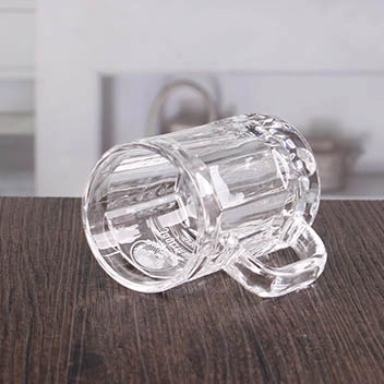 Groothandel 4 oz mini bierglazen passen biermok met logo aan